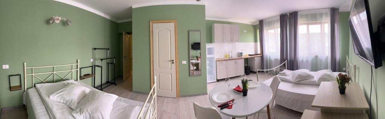 Premont Studios Ghimbav Екстериор снимка
