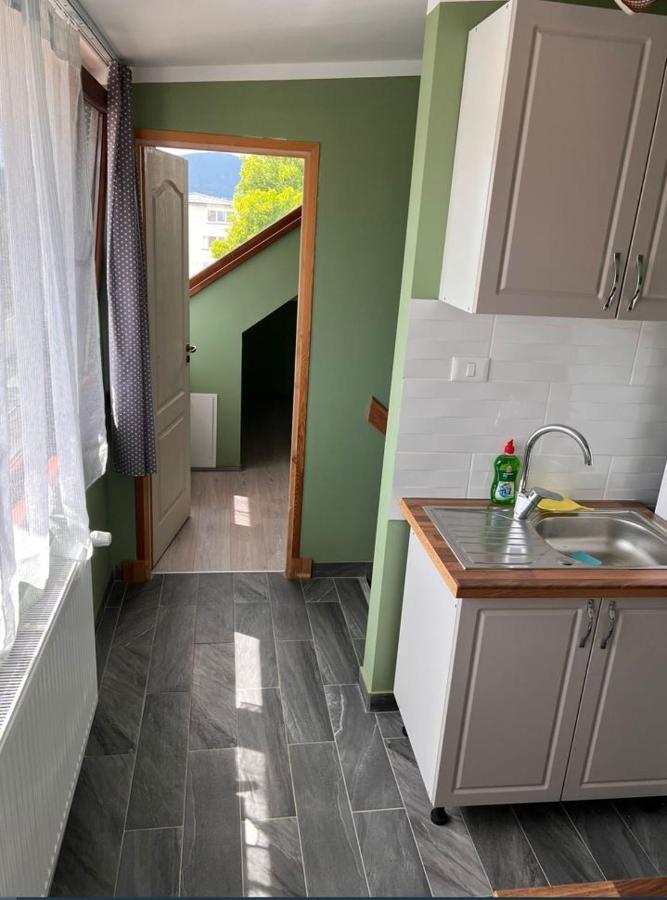 Premont Studios Ghimbav Екстериор снимка